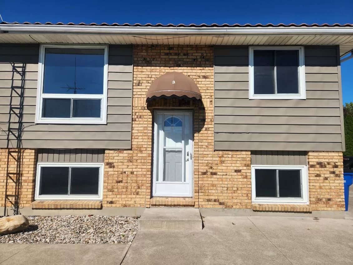 2Bd apartment in 4plex